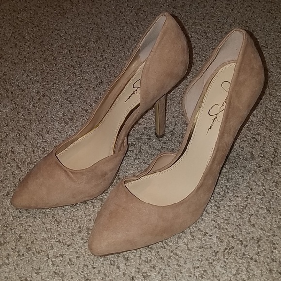Tan heels - Picture 2 of 3